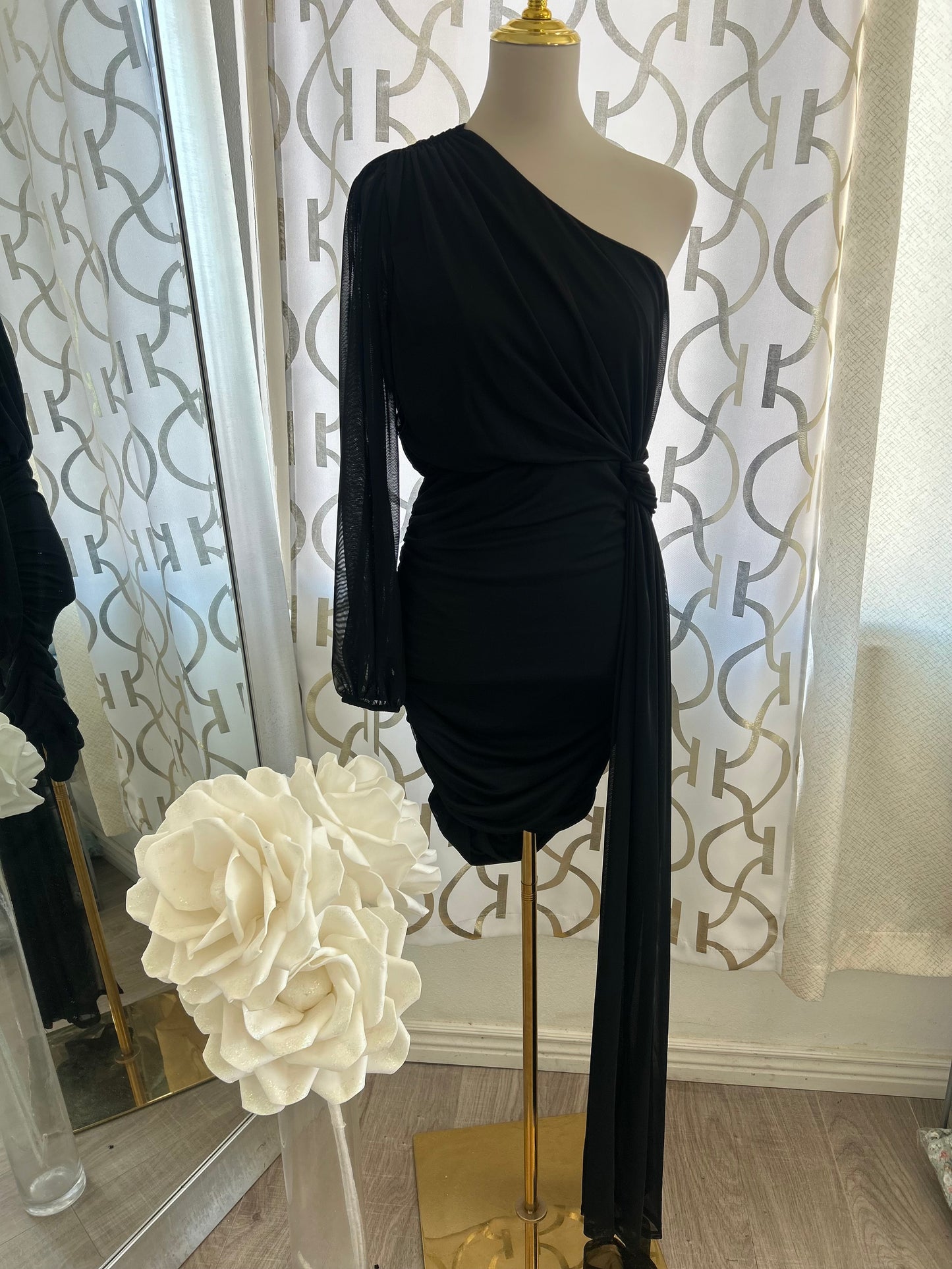The perfect Black dress📷🥀
