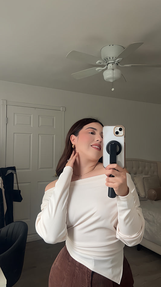 One shoulder long sleeve shirt✨